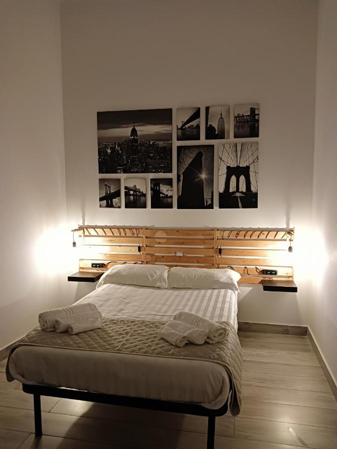 Hotel La Casa Del Rione Sanita' Napoli Esterno foto