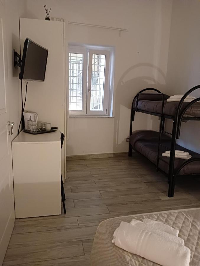 Hotel La Casa Del Rione Sanita' Napoli Esterno foto
