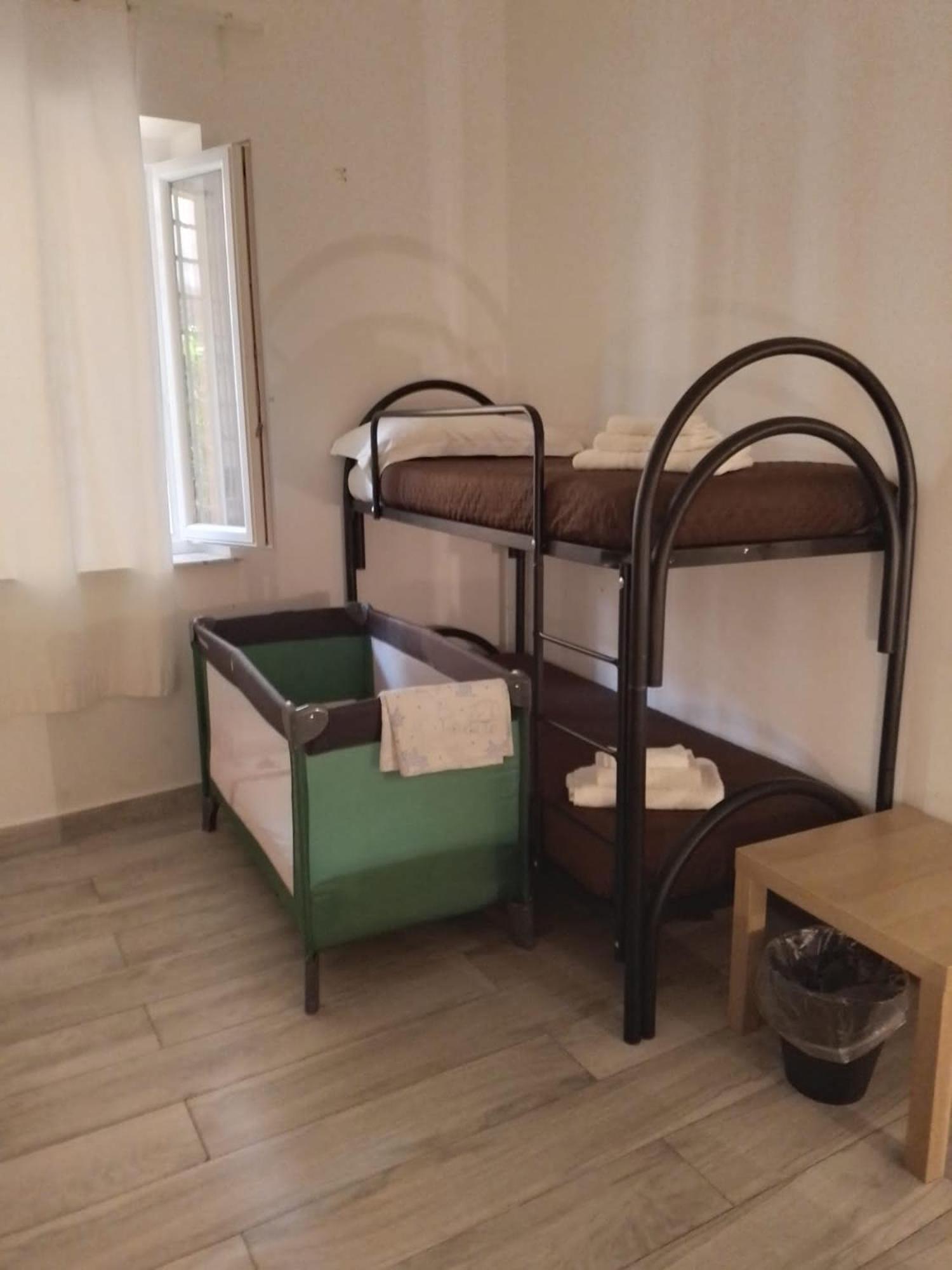 Hotel La Casa Del Rione Sanita' Napoli Esterno foto